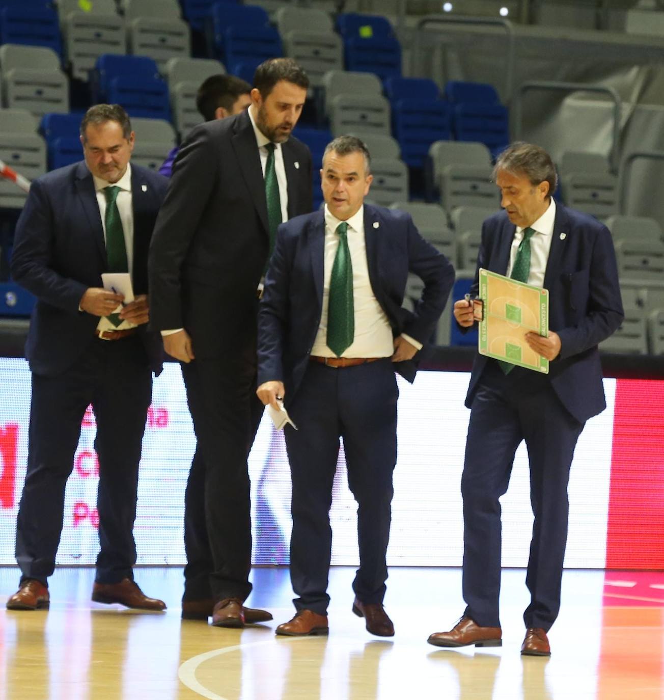 Victoria clara el Unicaja ante el UCAM Murcia