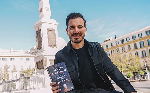 Javier Castillo, con su última novela. 