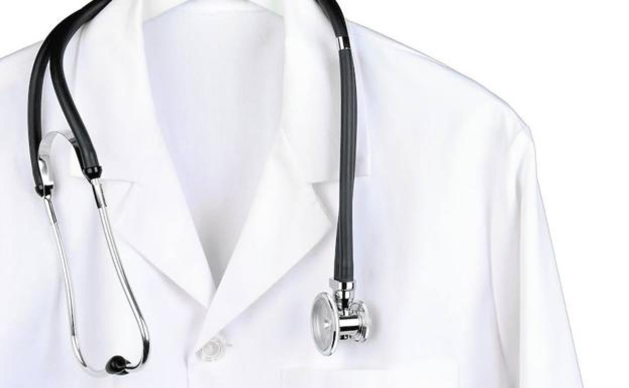 Tres médicos de Málaga, entre los 50 especialistas más valorados de España de la sanidad privada