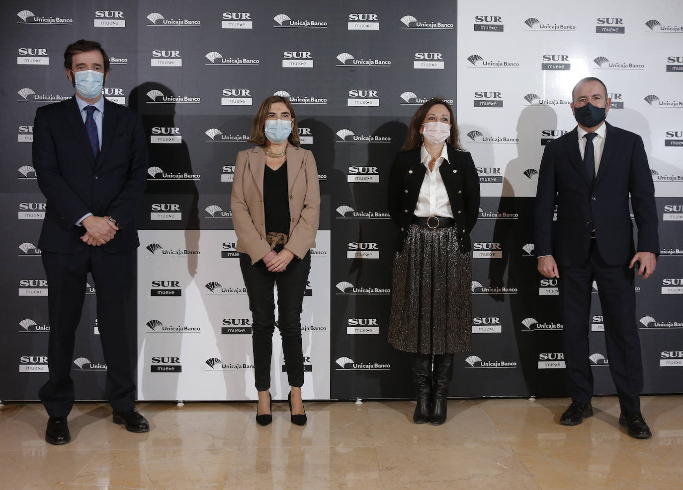 La gala en homenaje a los profesionales de la sanidad, Grupo Mundo, Cáritas, Grupo Peñarroya, Javier Castillo y Rincón Fertilidad se ha celebrado en el Palacio de Ferias de la capital