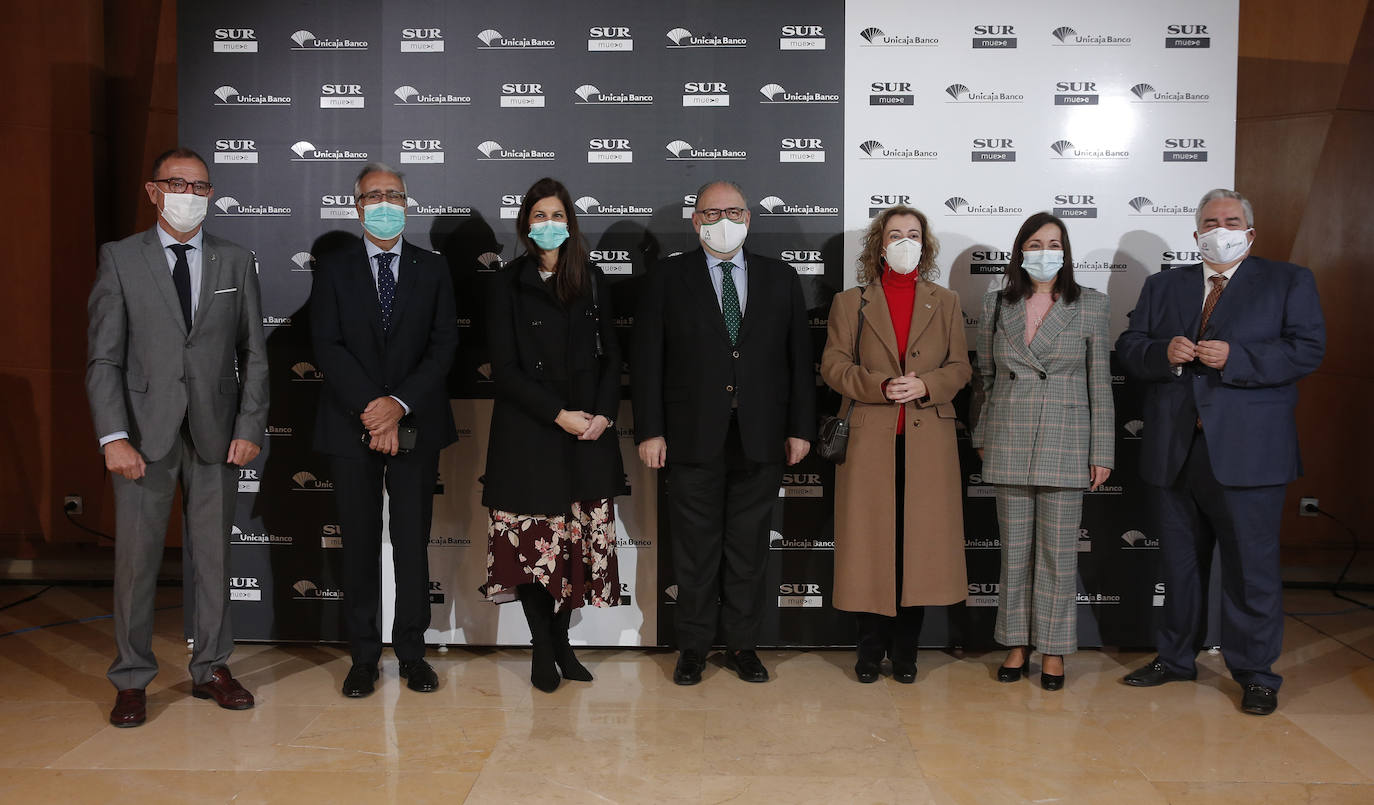 La gala en homenaje a los profesionales de la sanidad, Grupo Mundo, Cáritas, Grupo Peñarroya, Javier Castillo y Rincón Fertilidad se ha celebrado en el Palacio de Ferias de la capital