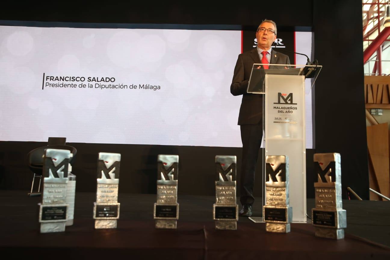 La gala en homenaje a los profesionales de la sanidad, Grupo Mundo, Cáritas, Grupo Peñarroya, Javier Castillo y Rincón Fertilidad se ha celebrado en el Palacio de Ferias de la capital