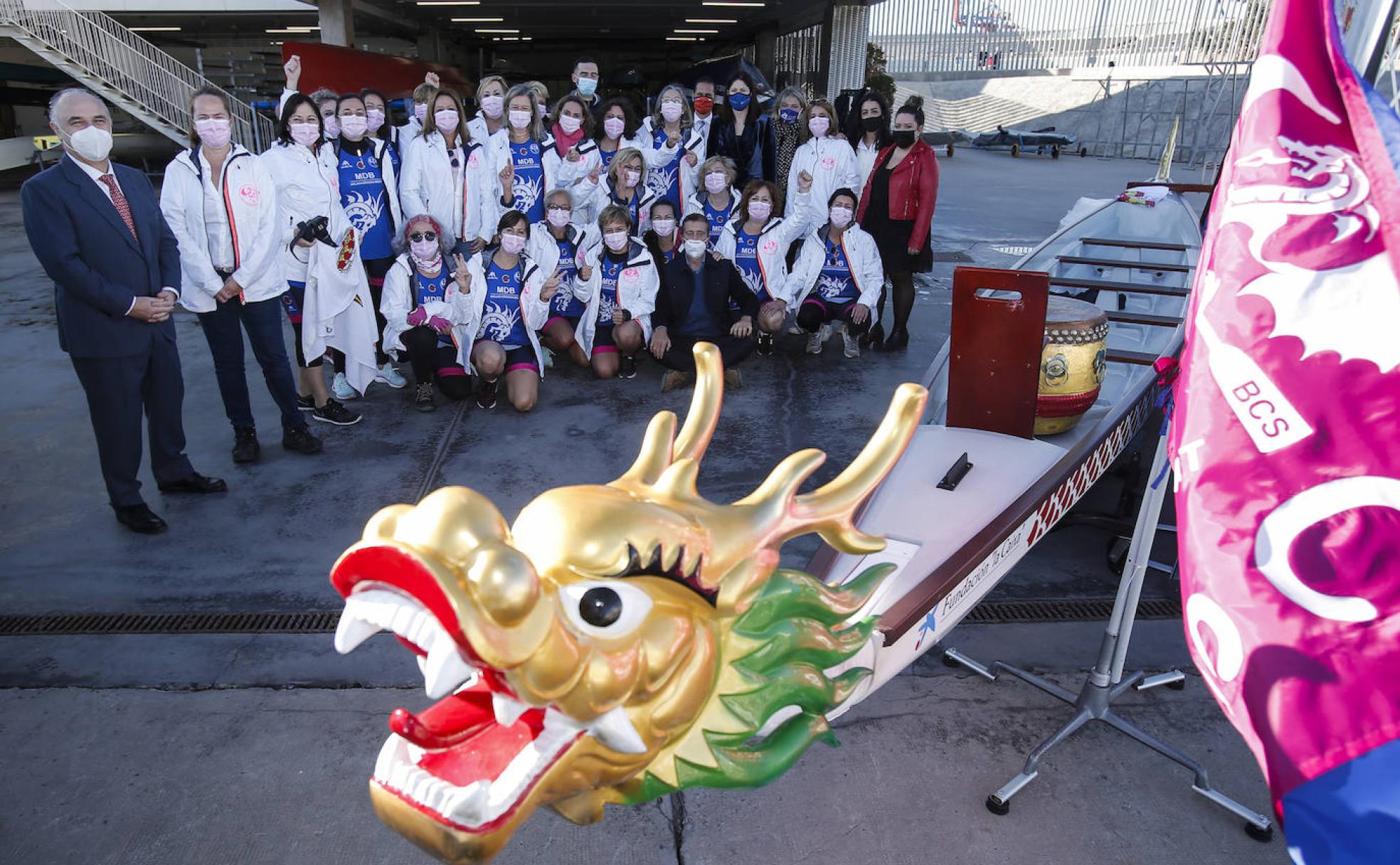 Un momento del acto de presentación del barco. 