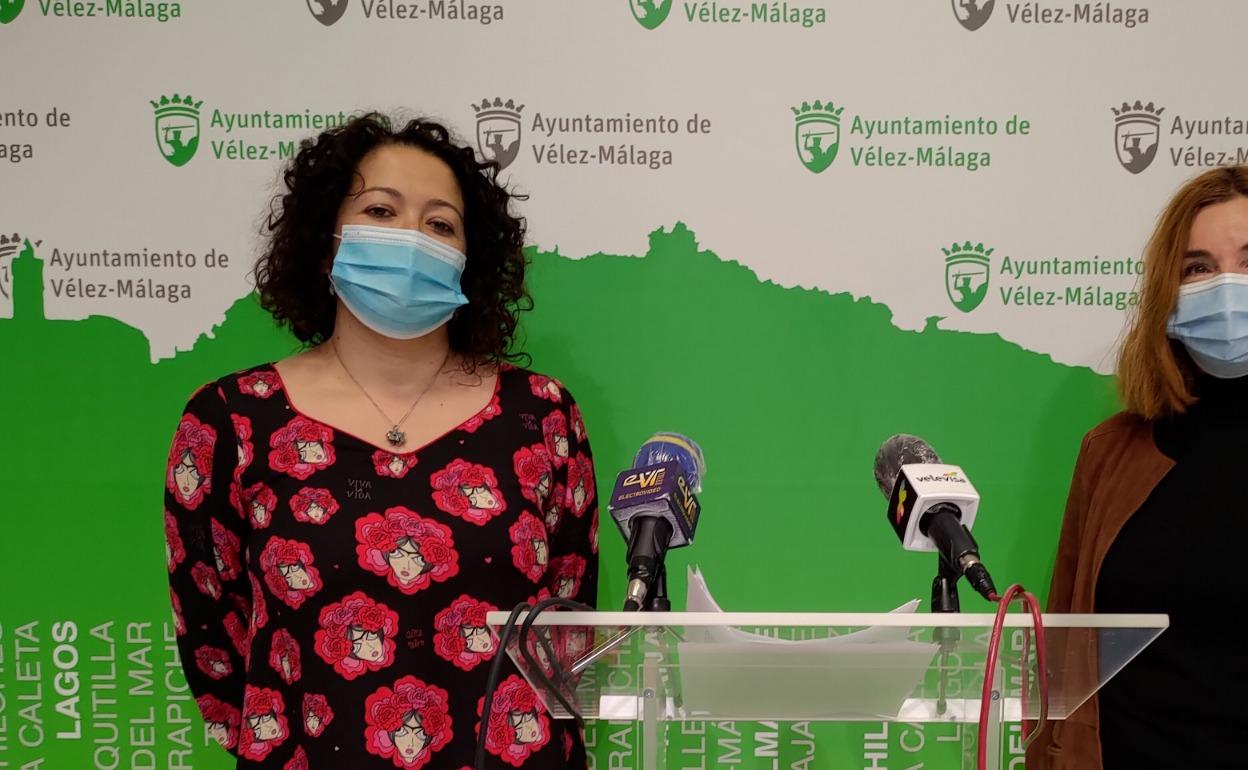 Cynthia García y María José Roberto.