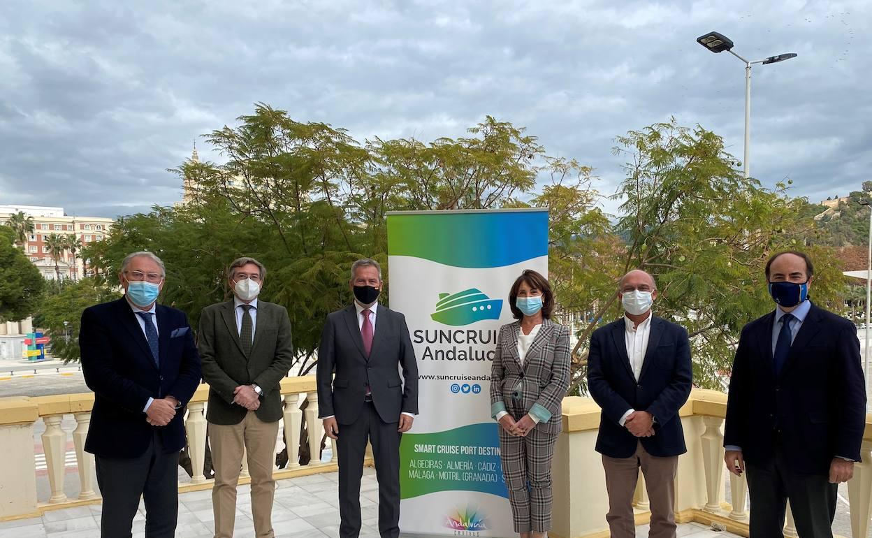 Responsables de Suncruise Andalucía, tras la junta directiva. 