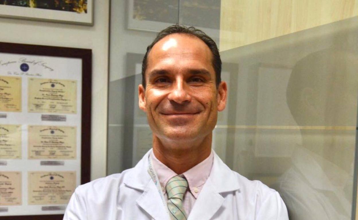 César Ramírez, un cirujano general y digestivo de sólida reputación