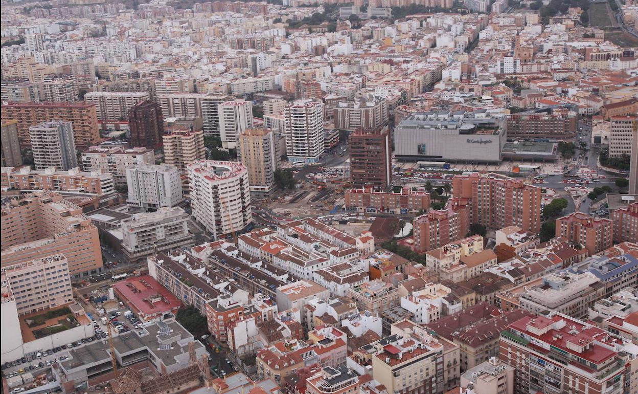 Vista aérea de Málaga capital. 