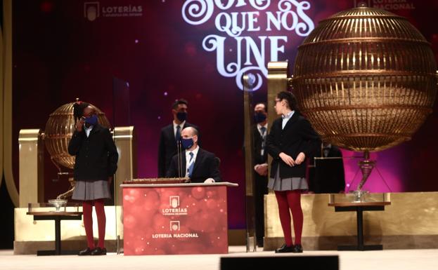 Imagen del sorteo de la Lotería de este martes.