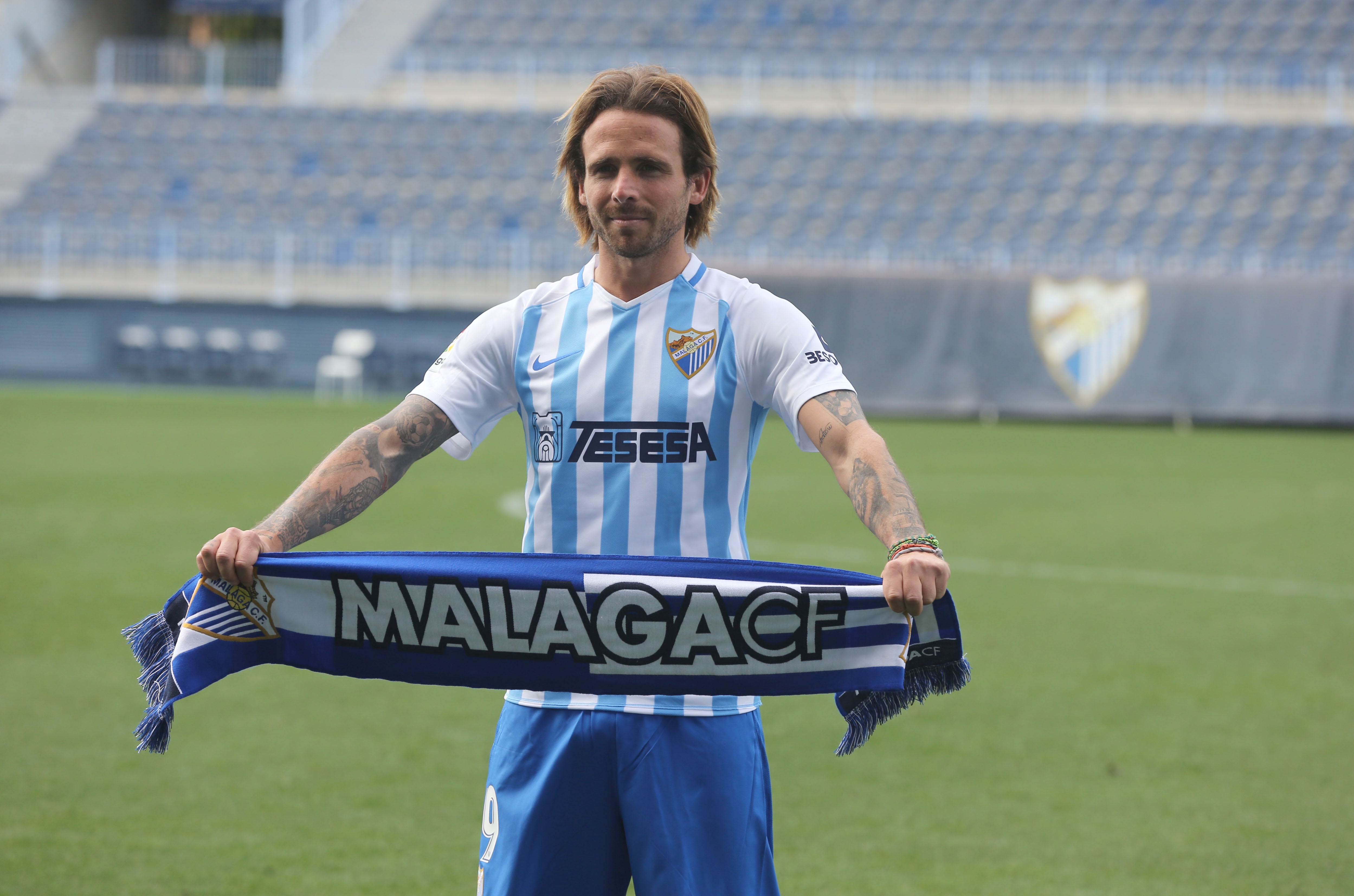 Aarón, durante su presentación oficial con el Málaga en el pasado marzo.