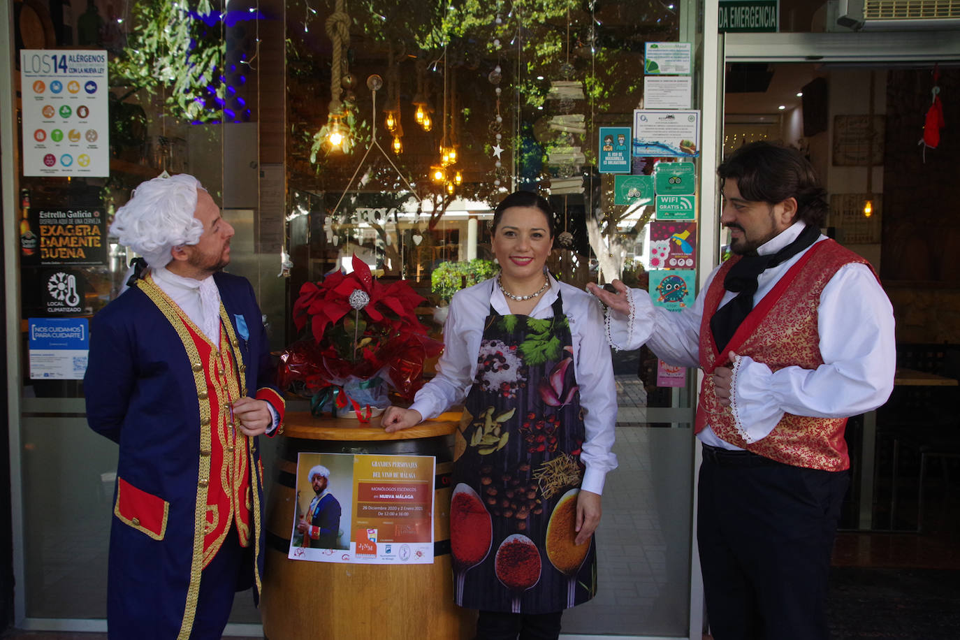 Los personajes del mundo del vino se pasean por Nueva Málaga. 