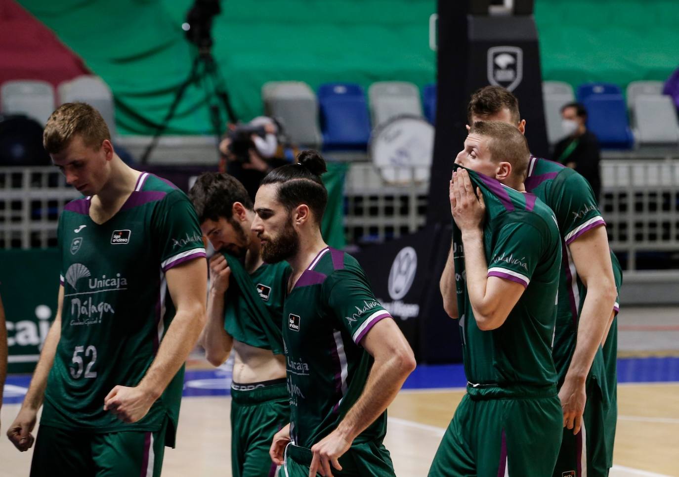 El Unicaja pierde en casa con el Betis en la prórroga. 