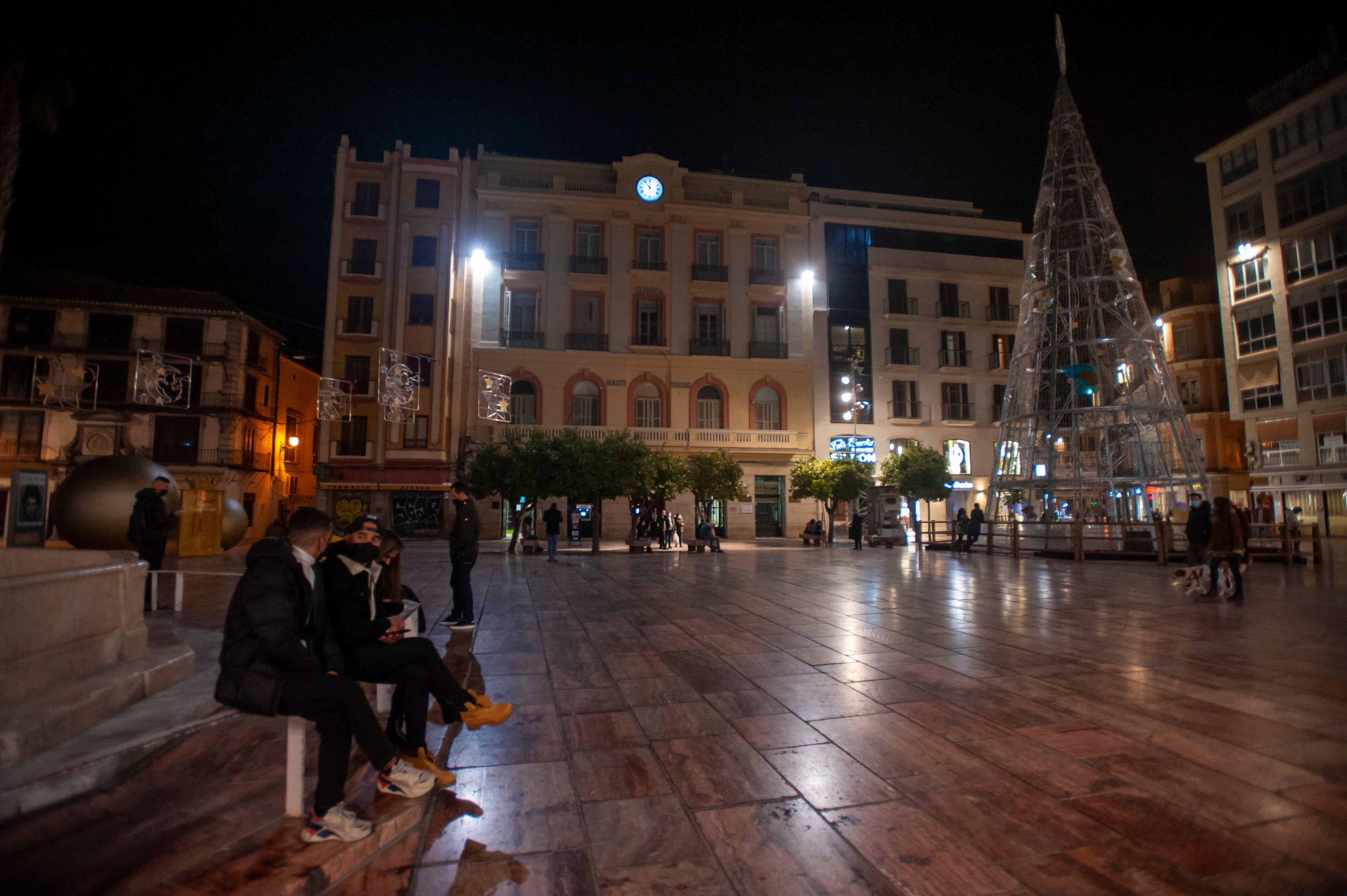 La Nochevieja más atípica debido a la pandemia del coronavirus en el Centro de Málaga