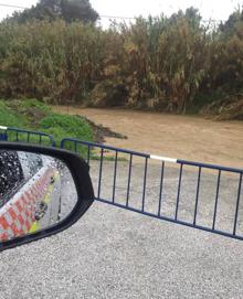 Imagen secundaria 2 - Las lluvias de más de 200 litros por metro cuadrado en Estepona causan inundaciones en varias zonas del municipio