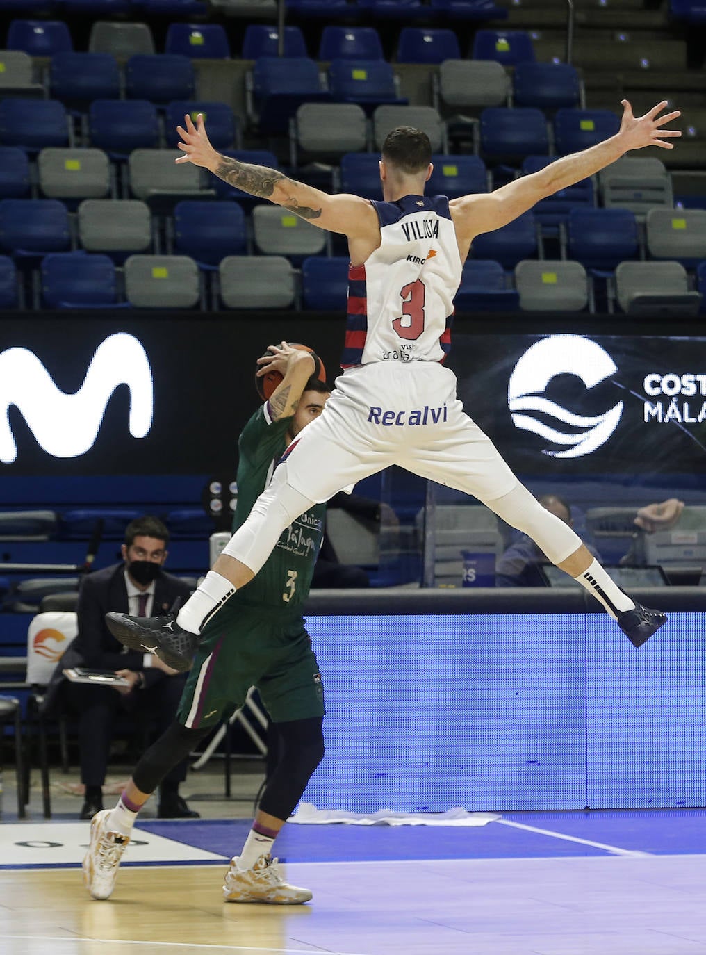 El Unicaja, derrotado en casa por el Baskonia. 