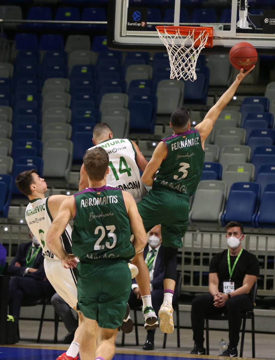 La segunda fase de la Eurocup arrancó en el Martín Carpena