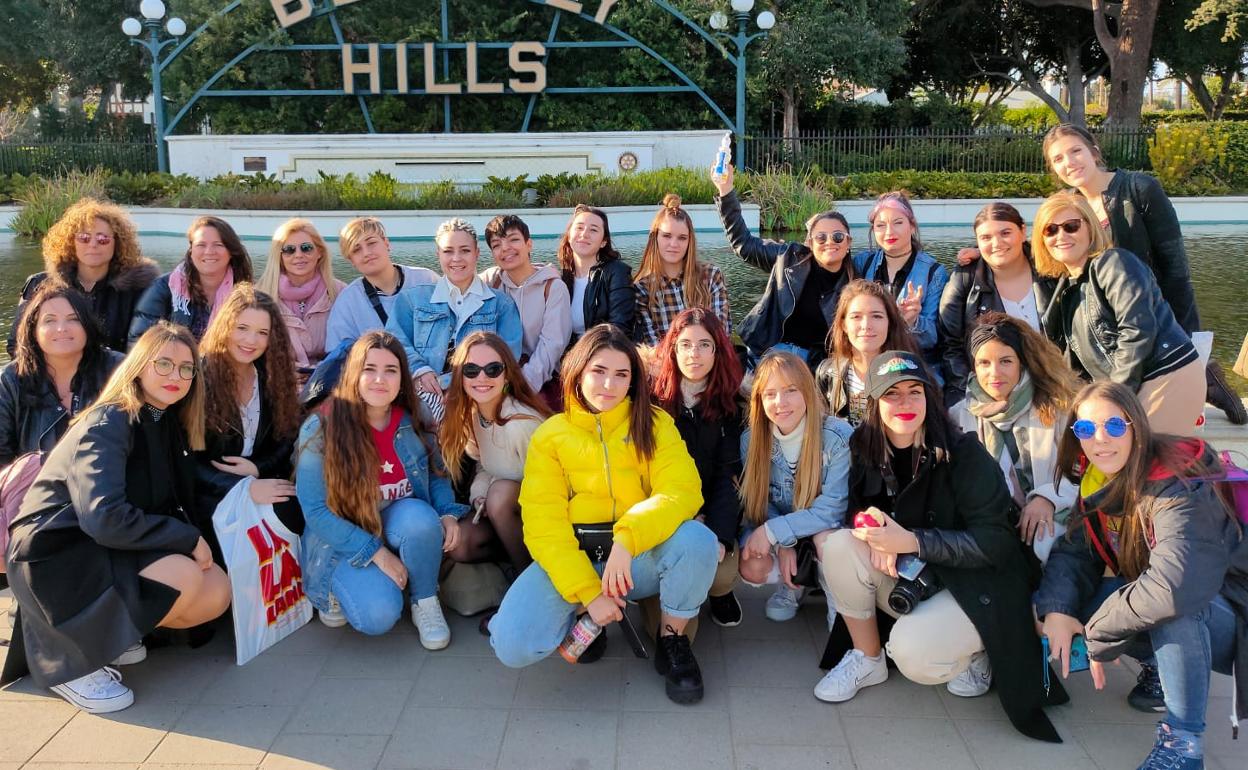 Un grupo de estudiantes de este ciclo viajaron en febrero pasado a Los ángeles para conocer los estudios de cine y recibieron clases magistrales de maquillaje. 