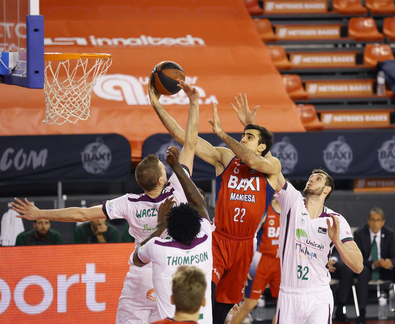 El Unicaja volvió a ser muy inferior a su rival 