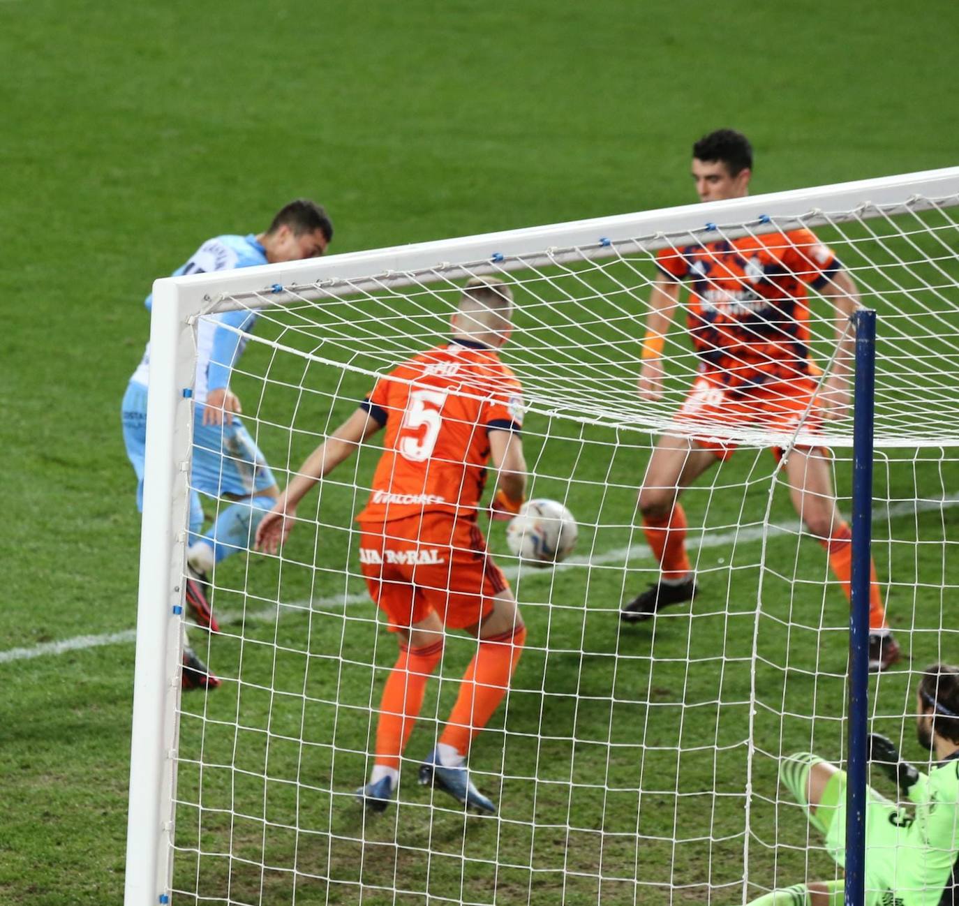 El Málaga, obligado a remontar desde los primeros minutos 