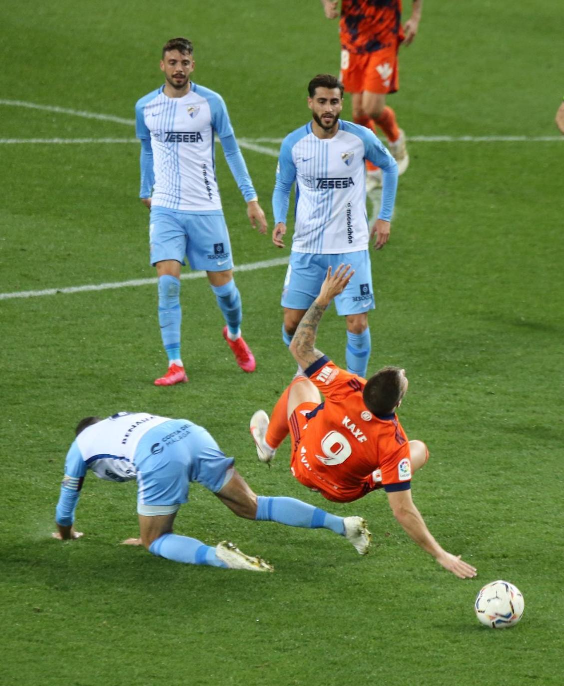 El Málaga, obligado a remontar desde los primeros minutos 