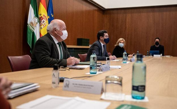 Andalucía determina este lunes el cierre de más municipios que superen las tasas de 500 o 1.000 contagios