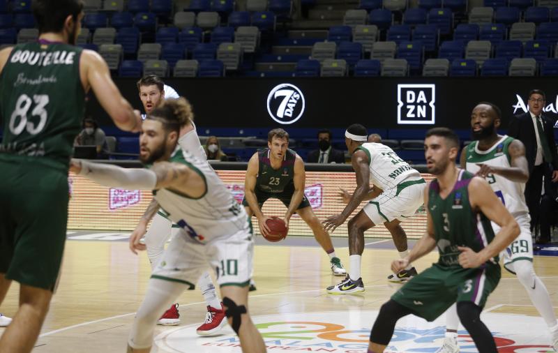 El equipo malagueño, hundido, entierra sus opciones en la Eurocup