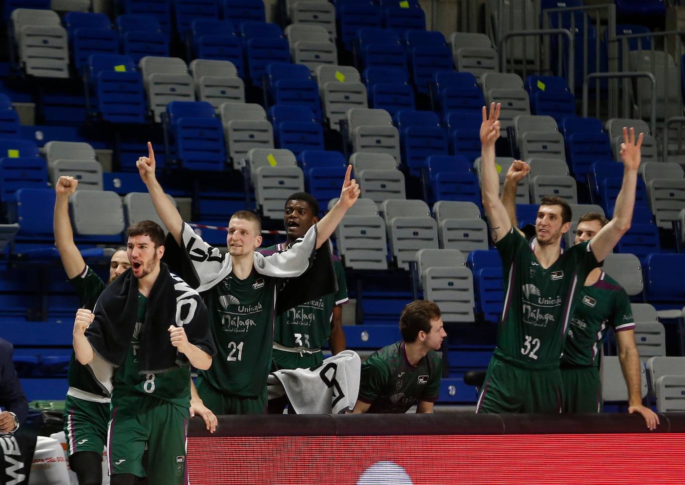 Derrota del Unicaja en casa ante el Valencia Basket. 