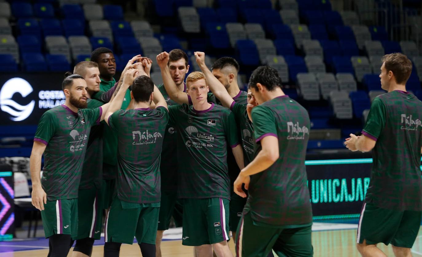 Derrota del Unicaja en casa ante el Valencia Basket. 