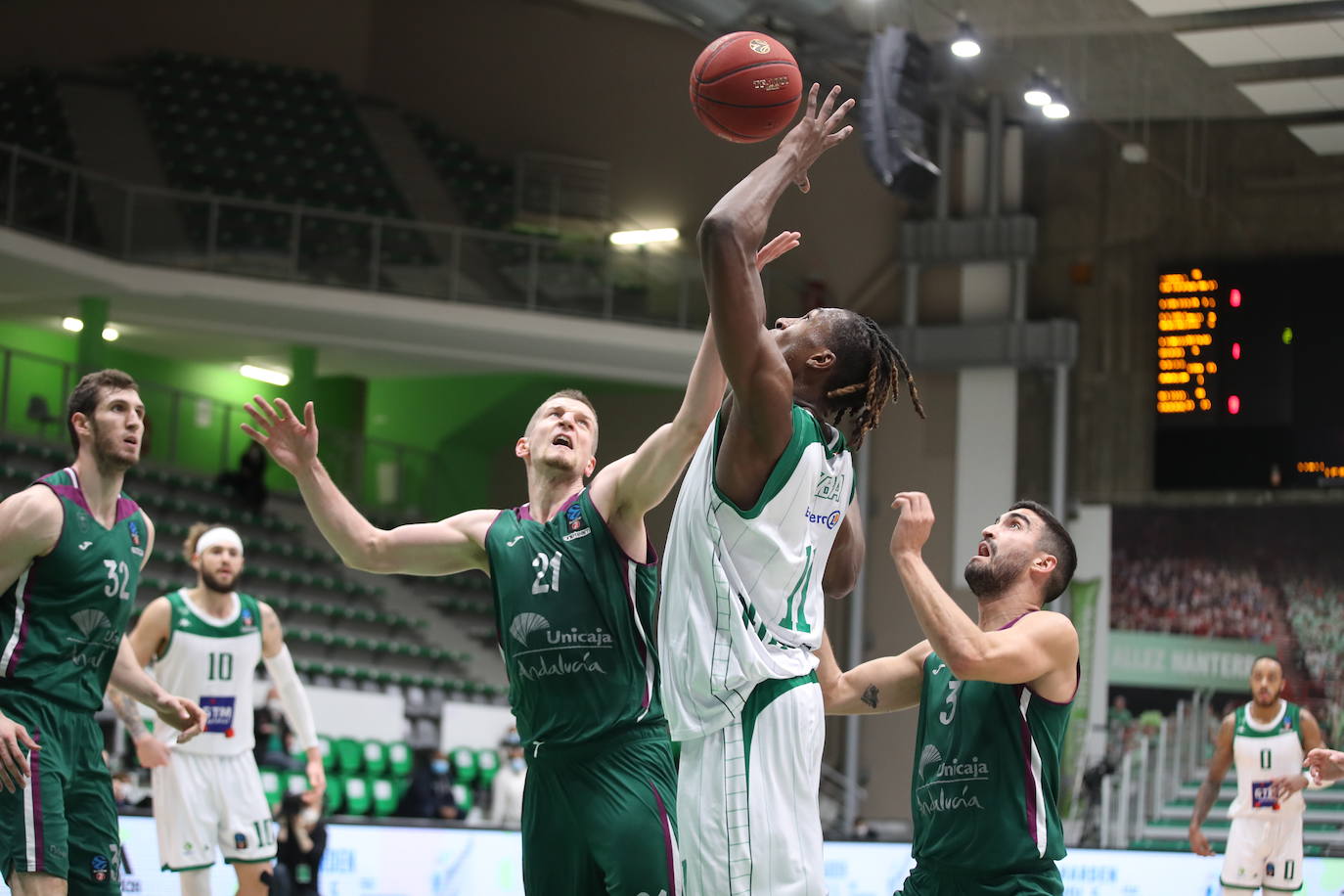 Fotos: La mejores imágenes del Nanterre-Unicaja