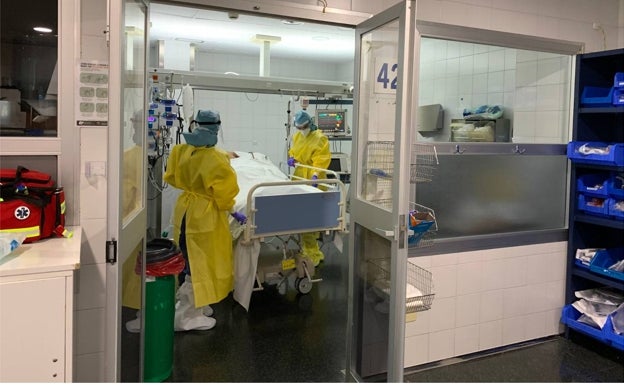 Coronavirus en Málaga: aumentan los ingresos en UCI en un día con 17 muertes y 1.094 contagios