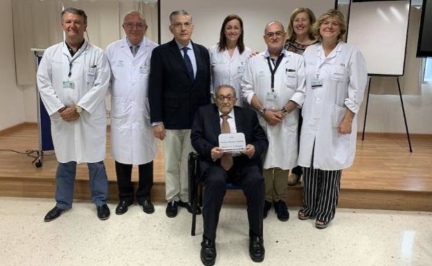 Martínez Valverde, en el acto de homenaje que le dieron en 2019 en el Materno. 