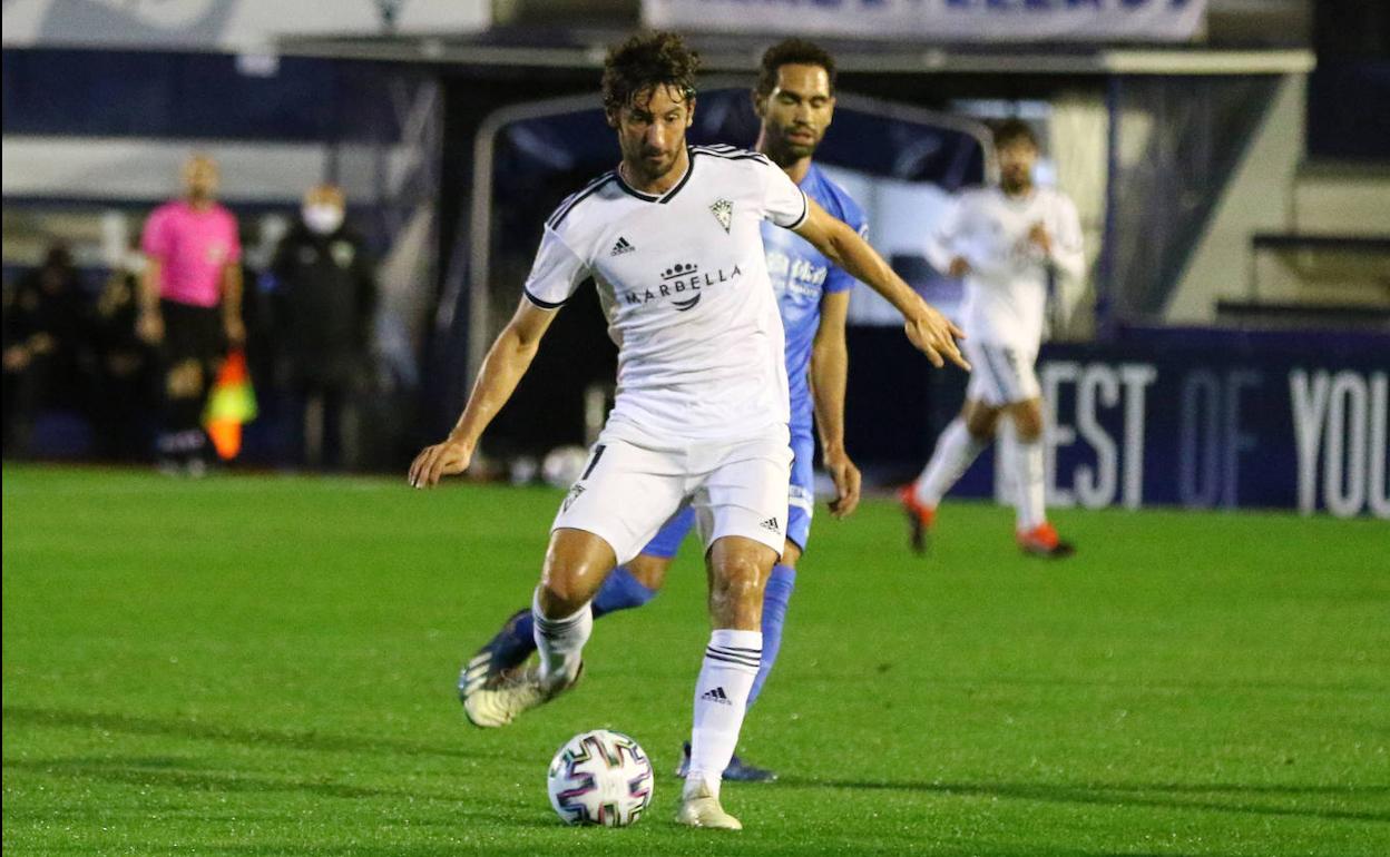 El Marbella, a restar tensión en el campo del Cádiz B