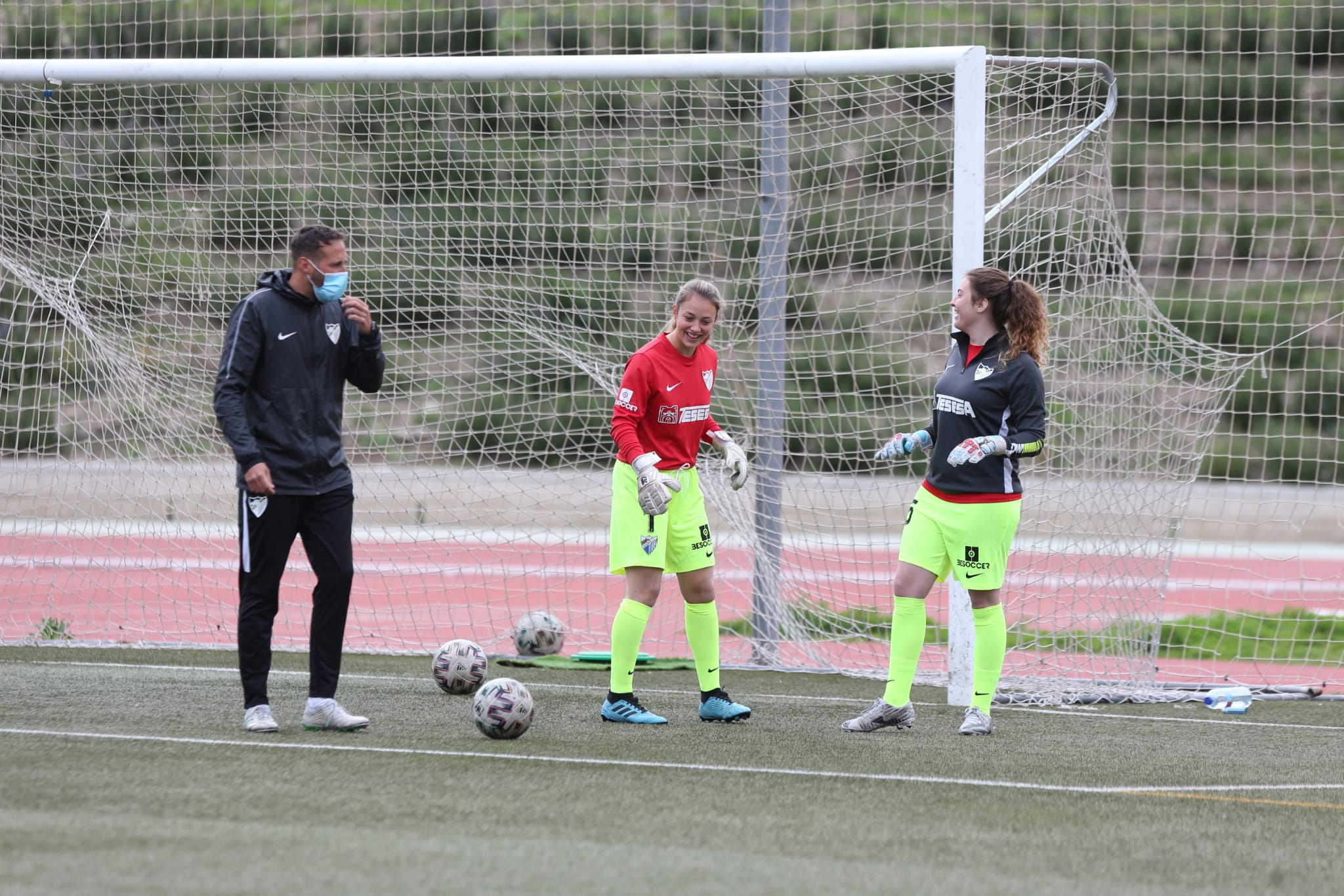 Fotos: Las mejores imágenes del Málaga femenino - Granadilla B