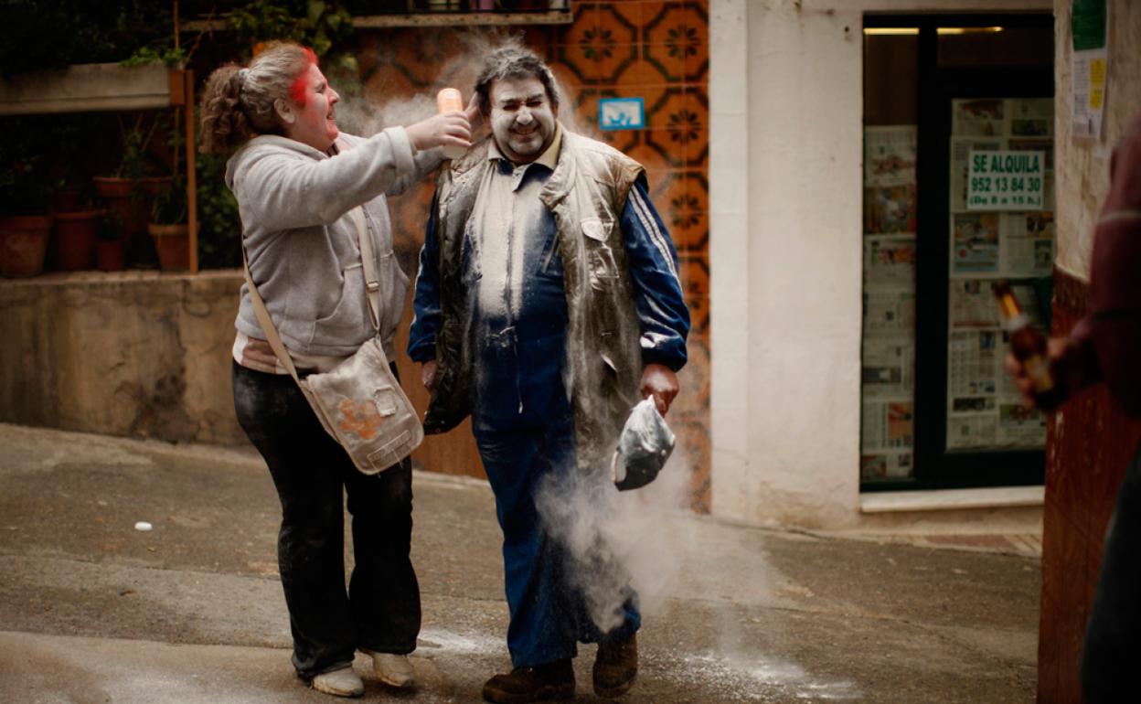 Imagen de archivo de la celebración del 'Día de los Polvos' en Tolox. 
