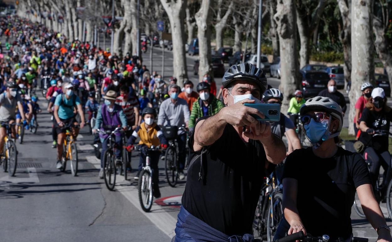 La 'bicifestación' del pasado domingo congregó a unas 8.000 personas. 