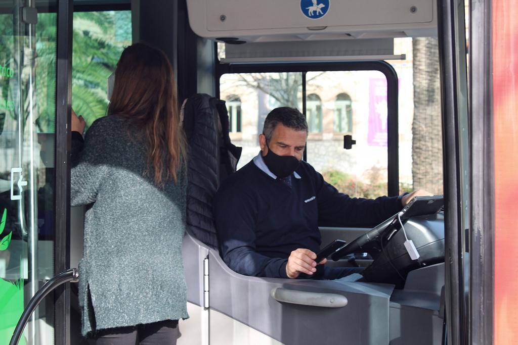 Pionero en España, realiza el viaje entre la Terminal de Cruceros de Levante y el Paseo del Parque 