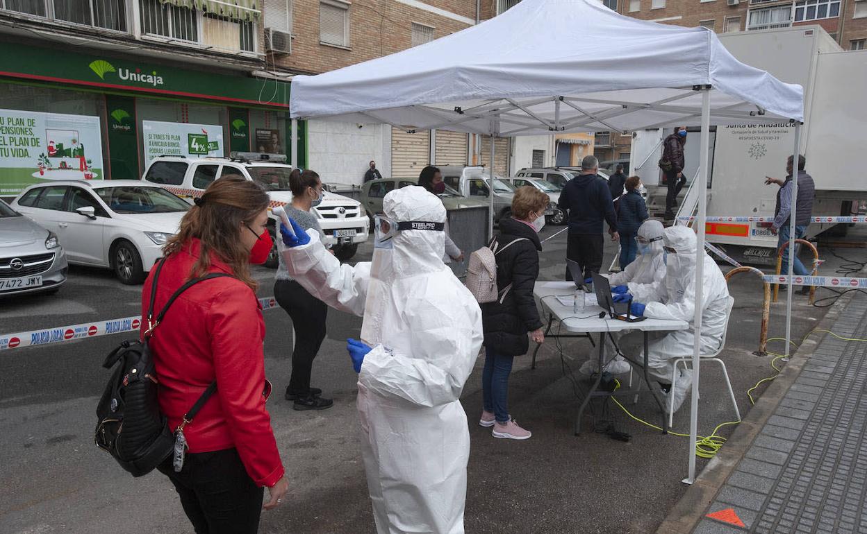 Coronavirus en Málaga: la presión hospitalaria se reduce en 226 personas en una semana