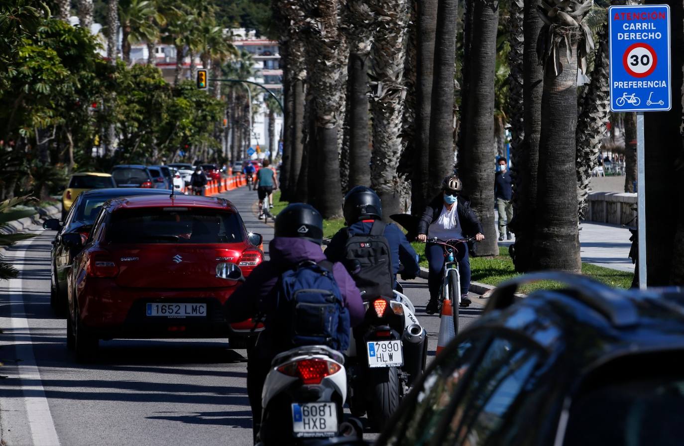 Entre las 14.00 y las 15.00 se produjo una cola que llegaba desde el inicio de la experiencia piloto hasta Muelle Heredia