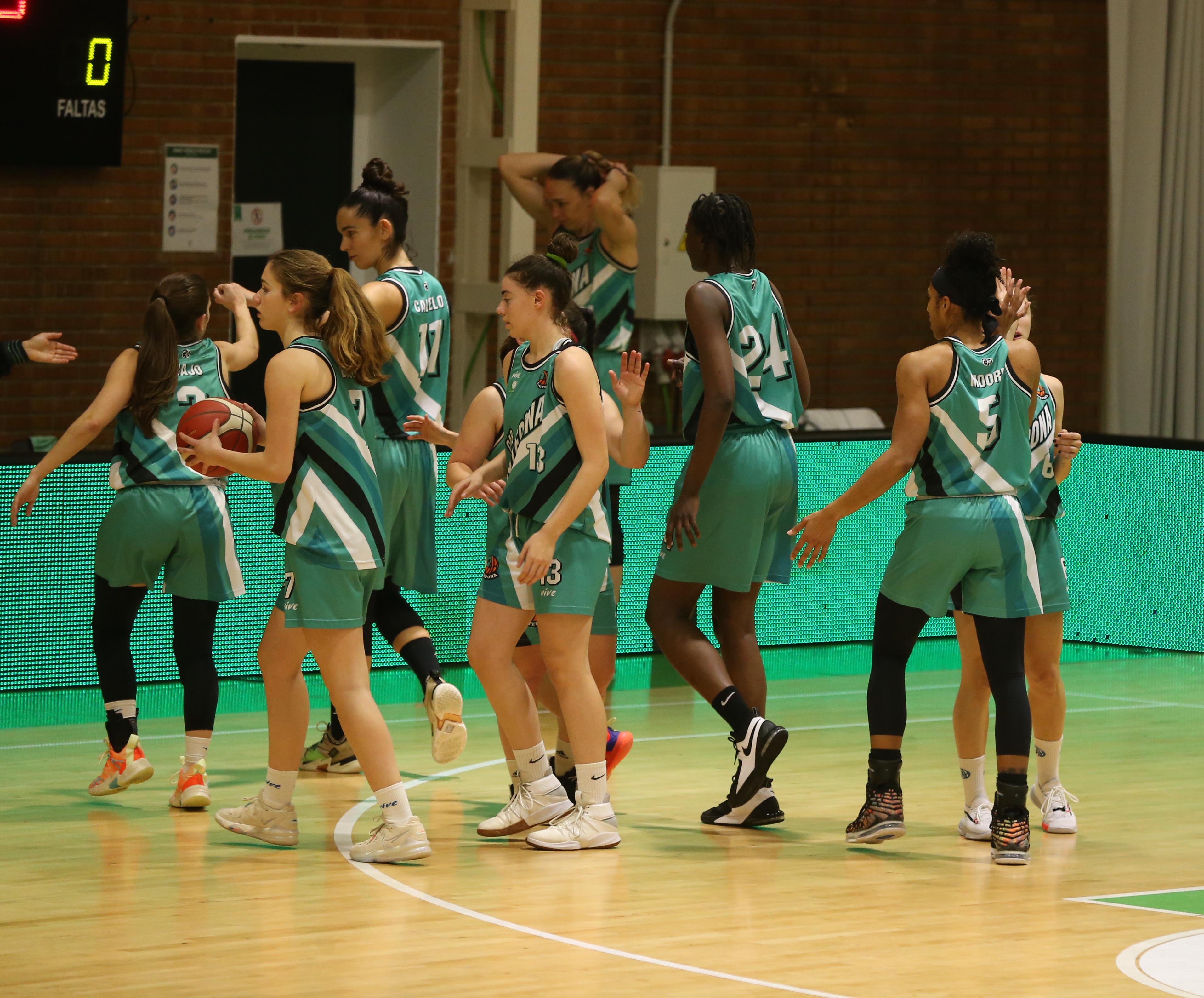 El cuadro de Quique Gutiérrez se impuso al Unicaja, que acarició la remontada en los instantes finales