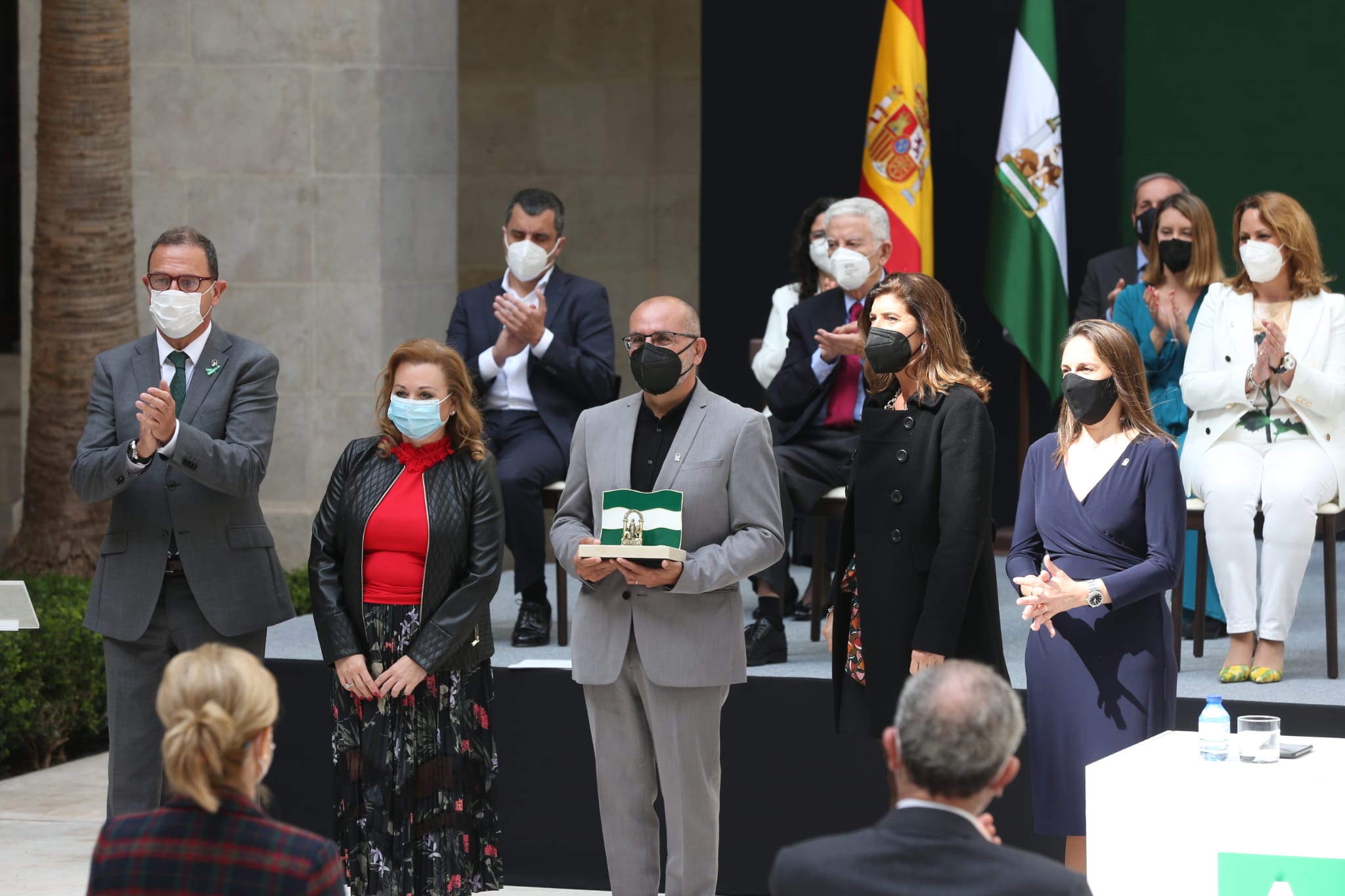 Acto institucional con motivo del 28F y la entrega de distinciones a una decena de personas y entidades, cuya labor y dedicación es reconocida con la Bandera de Andalucía