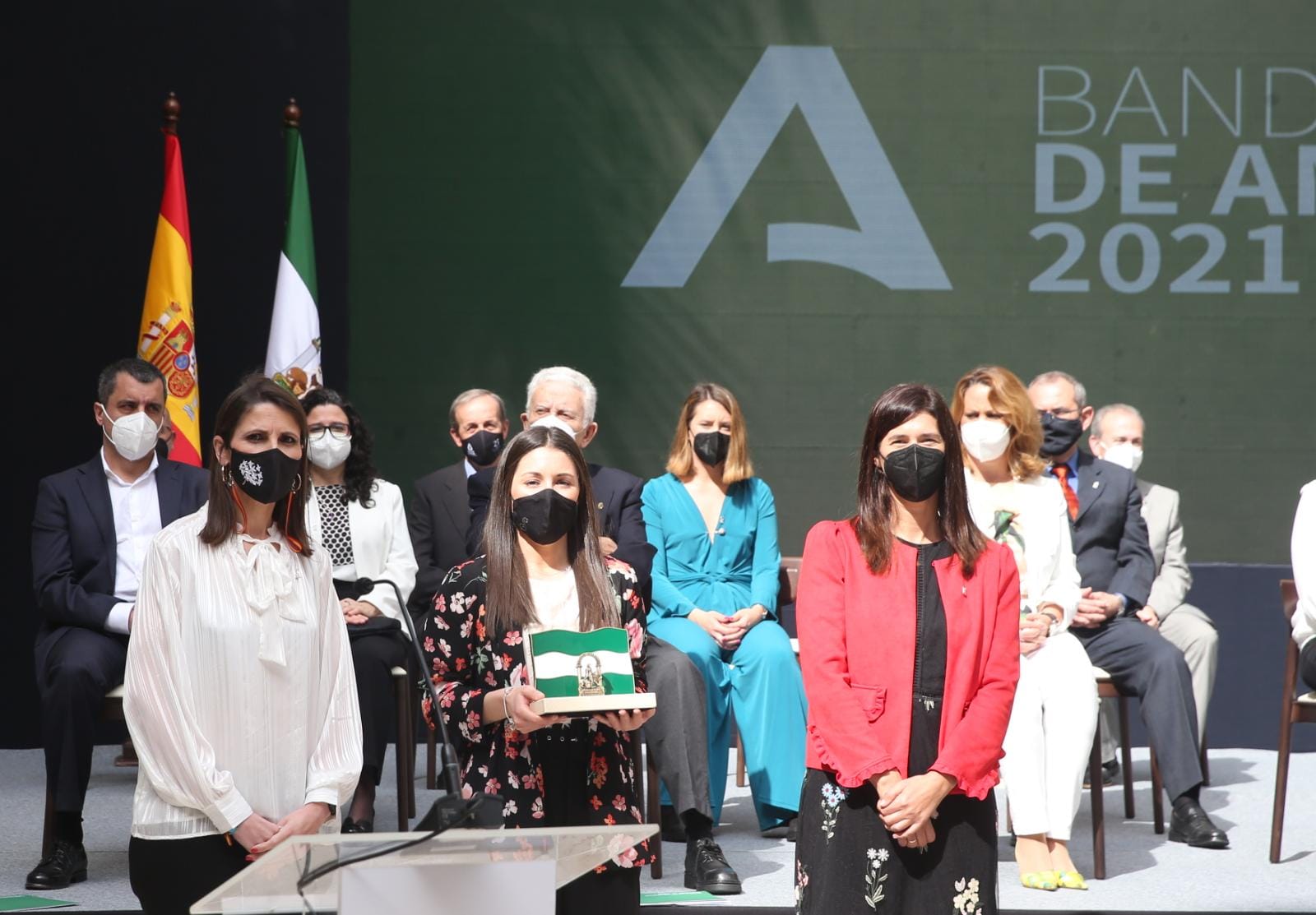 Acto institucional con motivo del 28F y la entrega de distinciones a una decena de personas y entidades, cuya labor y dedicación es reconocida con la Bandera de Andalucía