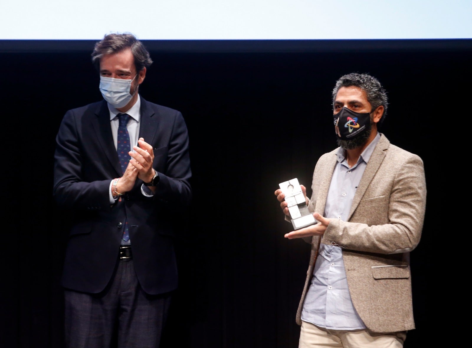 SUR y Fundación La Caixa premian el compromiso social de entidades y personas en un acto celebrado en el Auditorio del Museo Picasso Málaga
