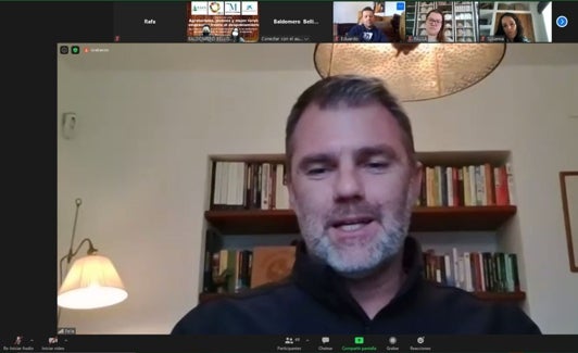 El empresario Pelle Lundborg,  de la firma Solmark, durante su intervención. 