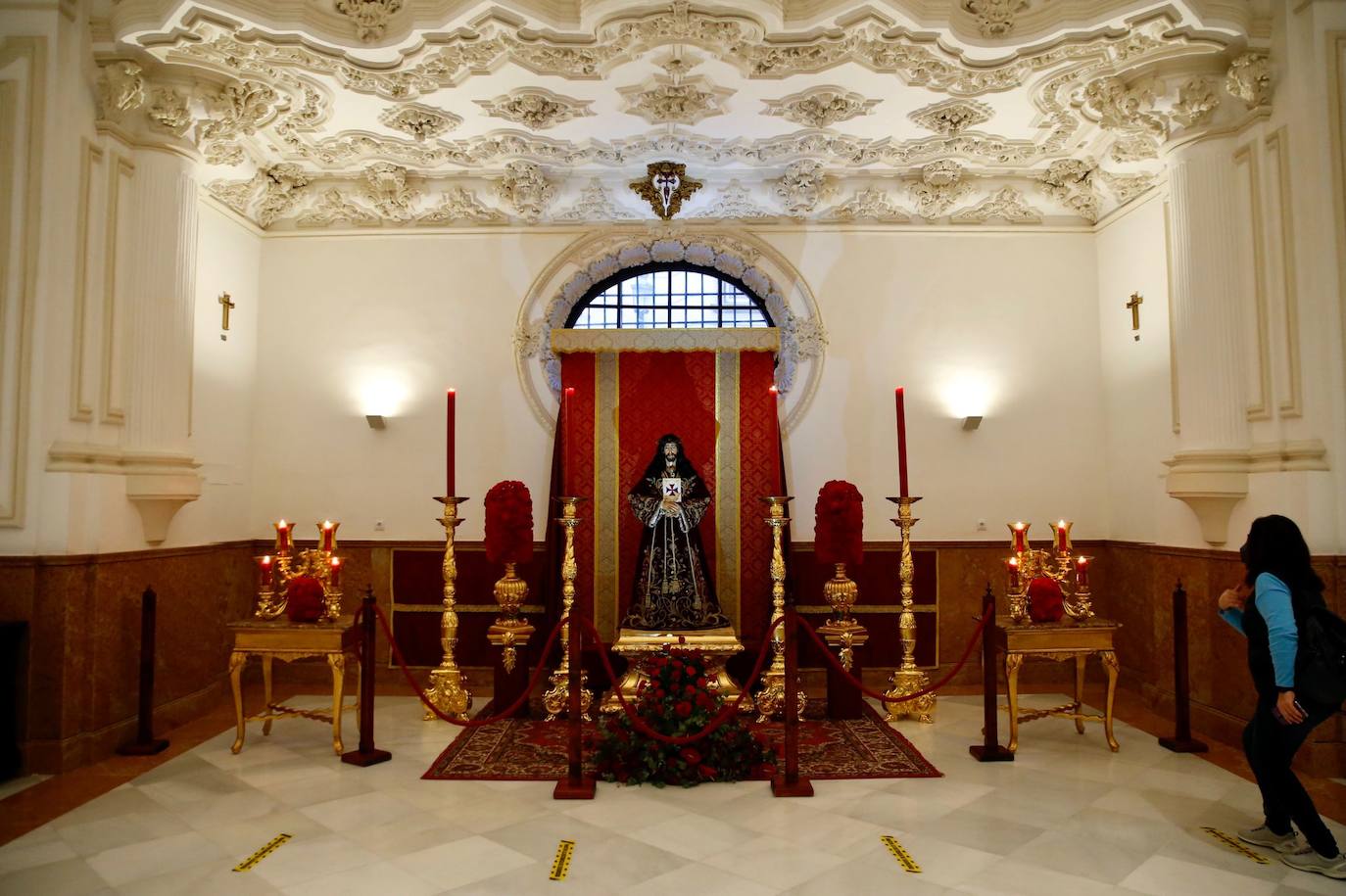 La imagen de Jesús de Medinaceli permanecerá expuesta para la veneración este viernes y sábado en la parroquia de Santiago, con medidas de distanciamiento.