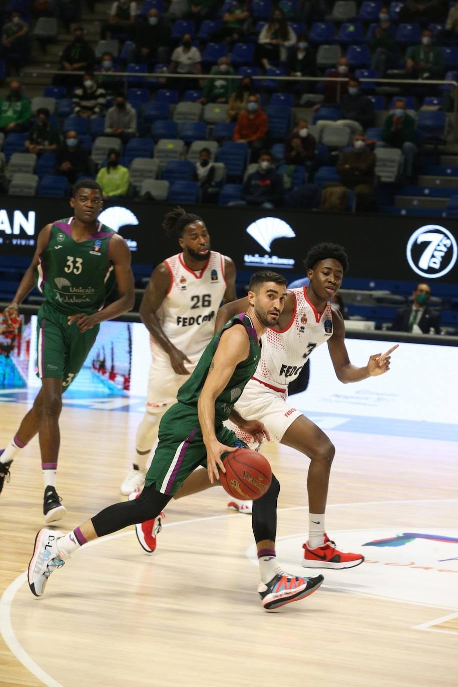 Derrota del Unicaja ante el Mónaco en el Carpena (89-98). 