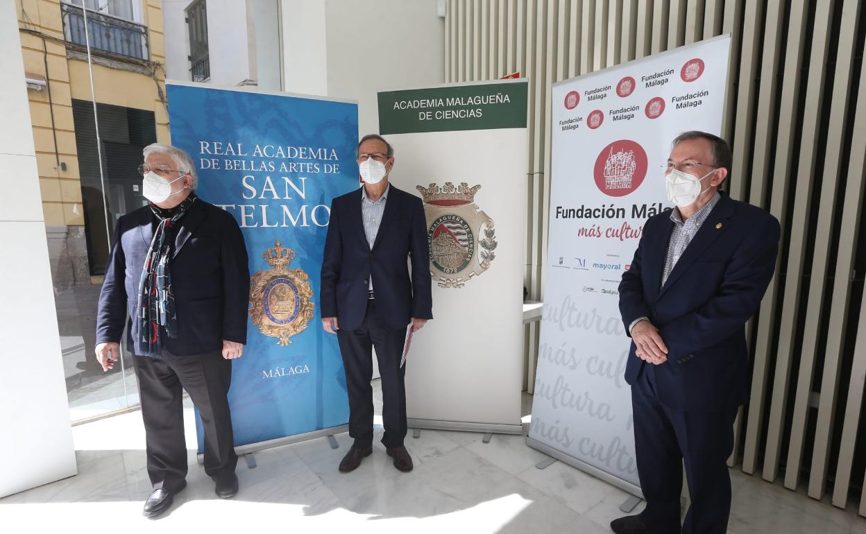 Cabra de Luna, Cobalea y Orellana, durante la presentación de los premios en el Museo Carmen Thyssen. 