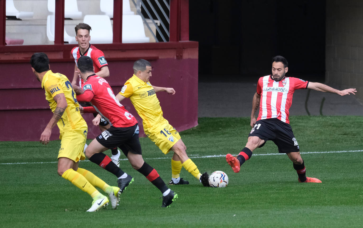 Fotos: El UD-Logroñés- Málaga CF, en imágenes