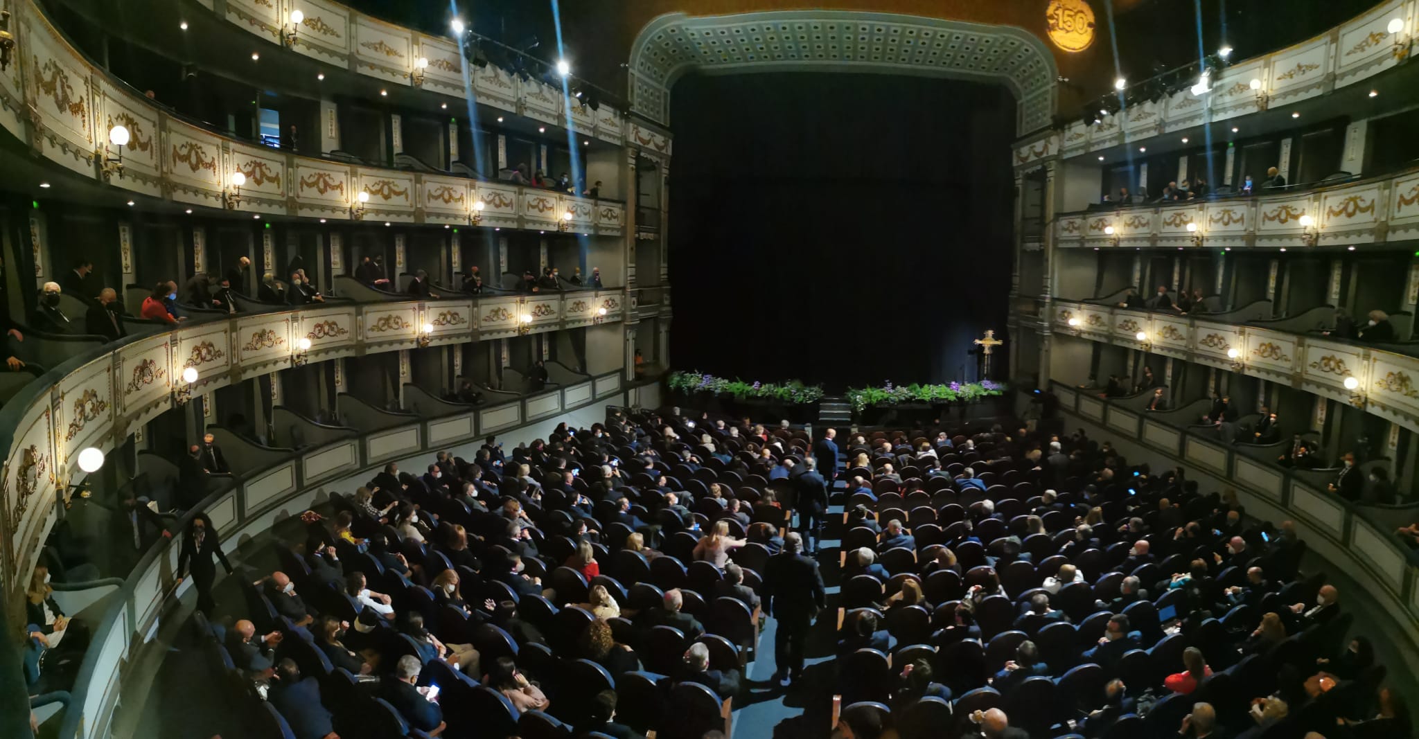 El Teatro Cervantes acoge la presentación del cartel de Raúl Berzosa y la marcha procesional conmemorativa de la efeméride