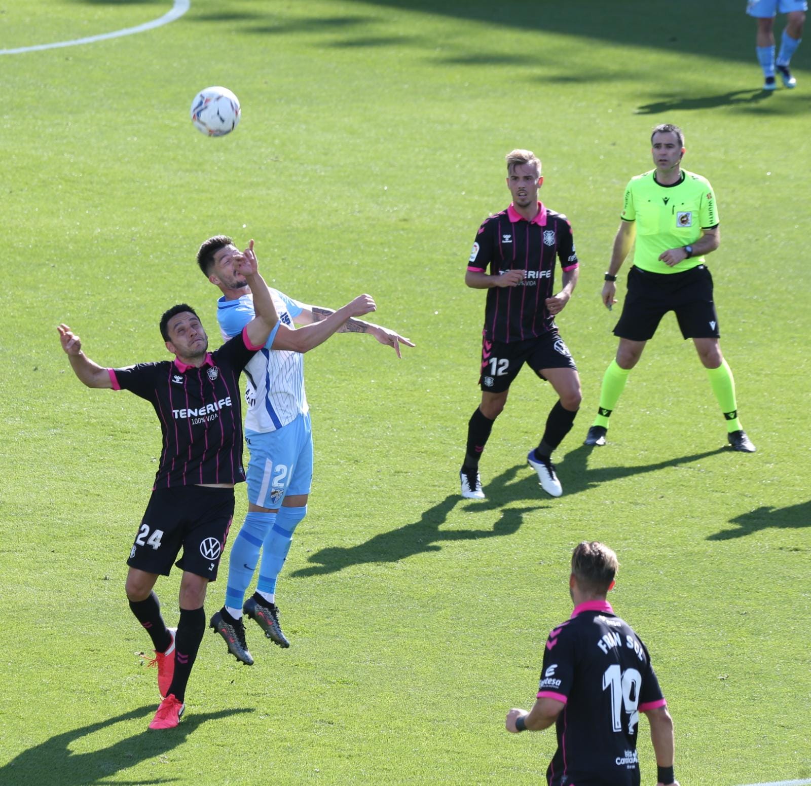 El Málaga no pasa del empate por el conformismo y un error arbitral