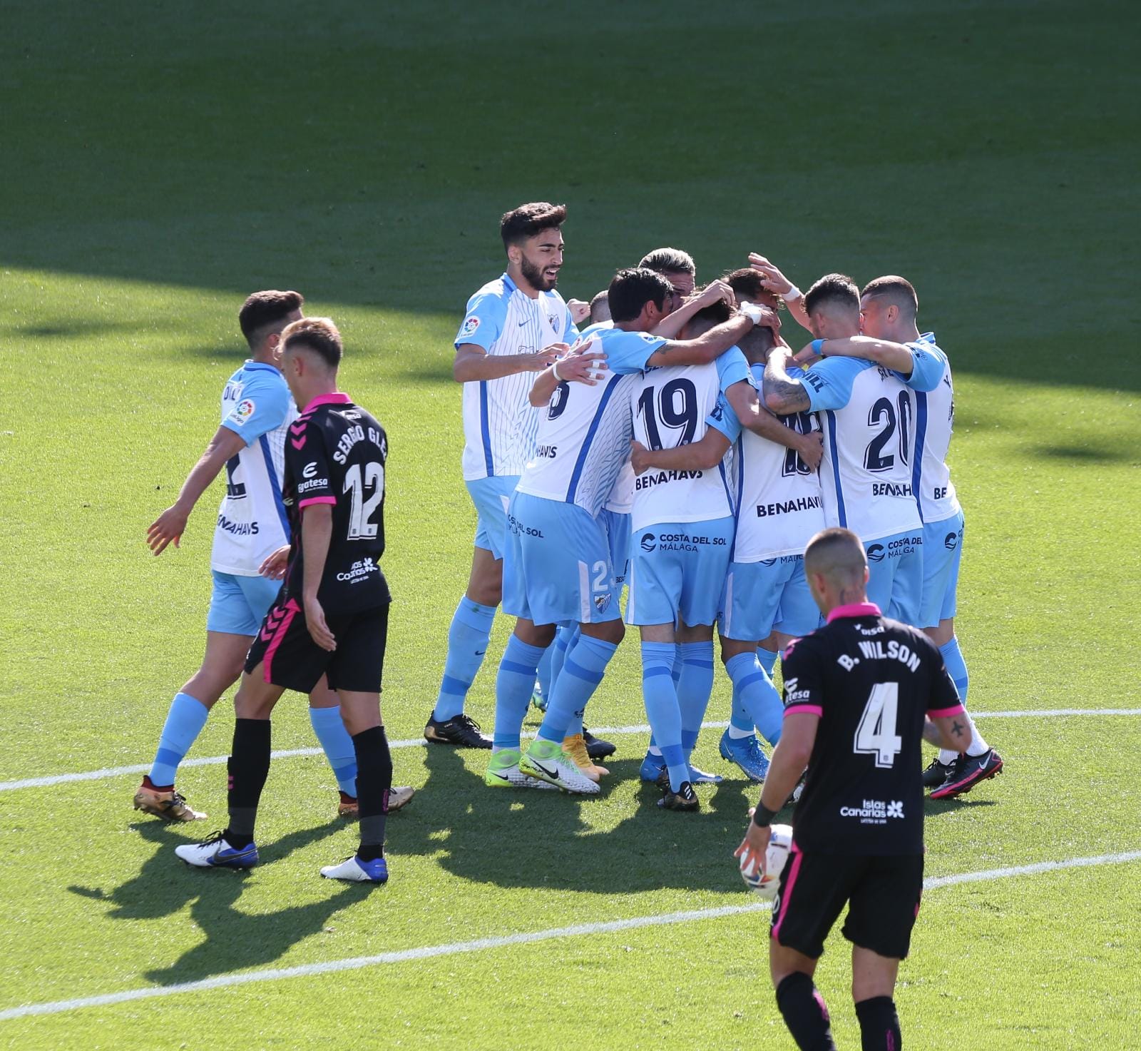 El Málaga no pasa del empate por el conformismo y un error arbitral