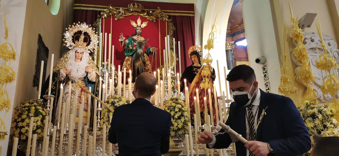 Veneración a Nuestro Padre Jesús a su Entrada en Jerusalén y María Santísima del Amparo y San Juan Evangelista (Pollinica).